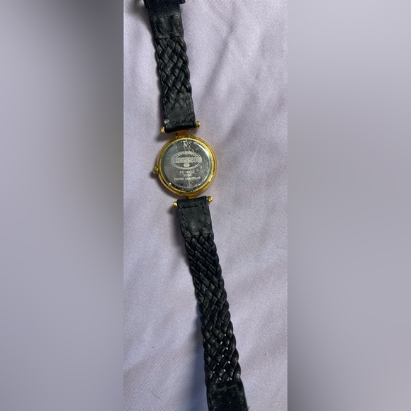 Fossil Vintage & Rare Gold-Tone Women’s Watch - Picture 10 of 13